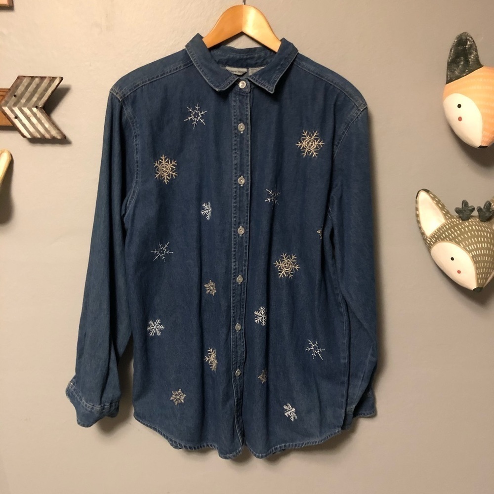 Vintage Cabin Creek Denim Snowflake button down size medium